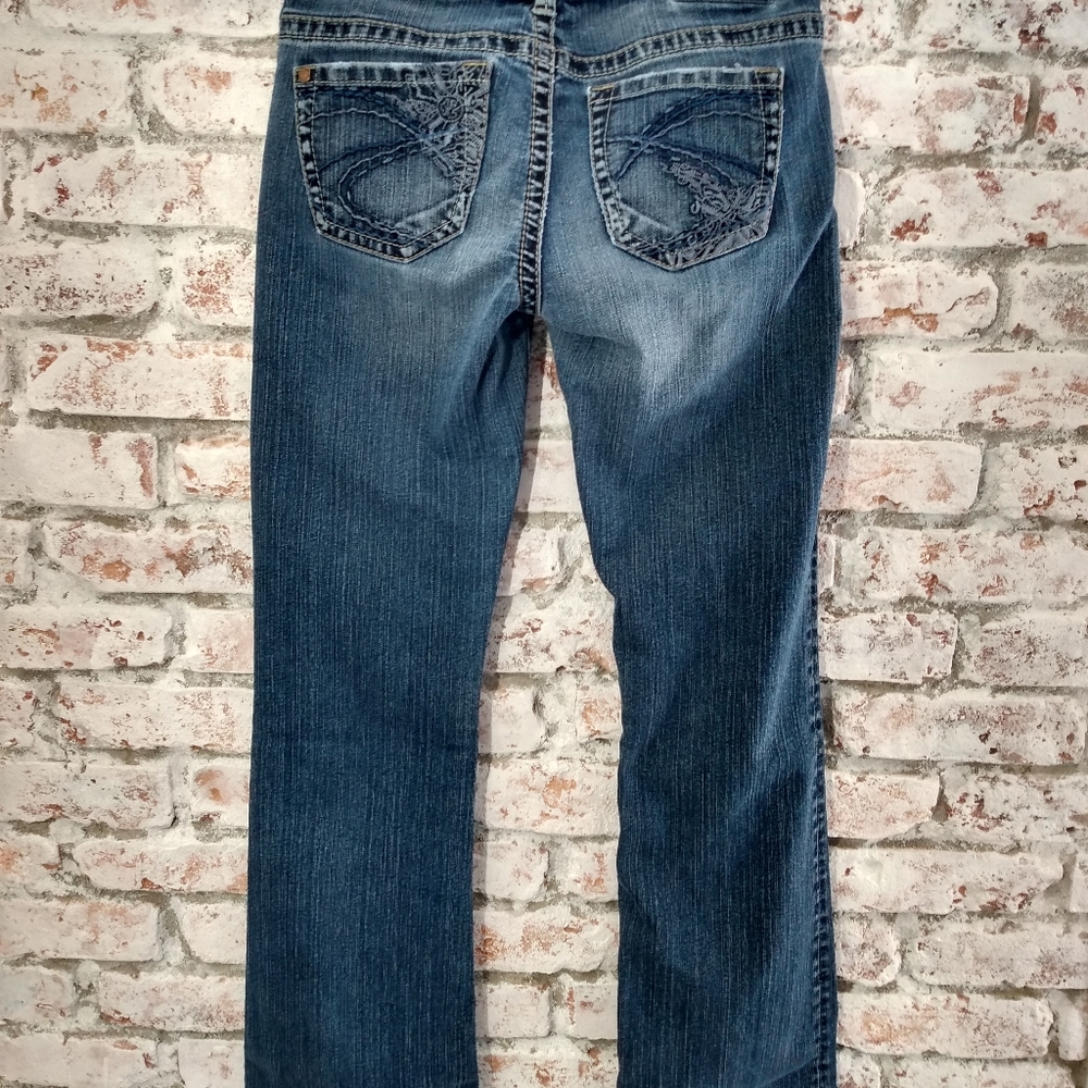Jeans - Picture 2 of 3